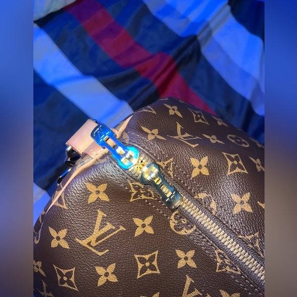 Louis Vuitton Keepall Bandoulière 55 - Picture 10 of 15